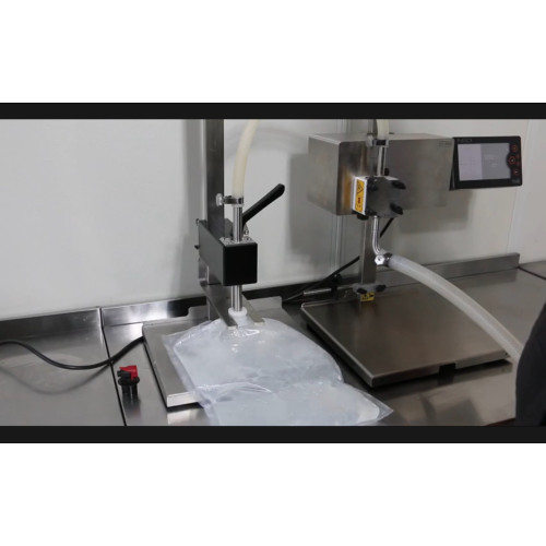 Semi-automatic bottle filling machine FILLOGY® Liquid S