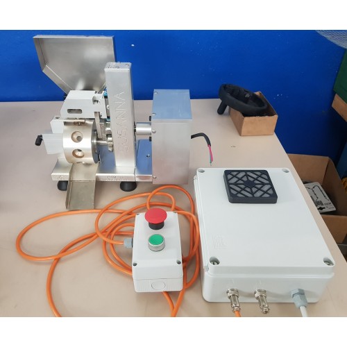 Electric cherry pitting machine OLIQ - Sour cherry pitter / Cherry destoner