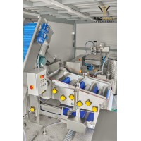 Mobile apple juice processing line 400-1500 kg/h / Mobile fruit juice production line