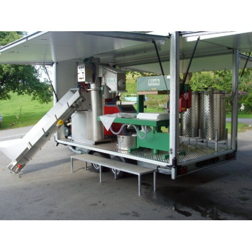 Linha móvel de produção de sumo de maçã 700 kg/h / Linha móvel de processamento de fruta