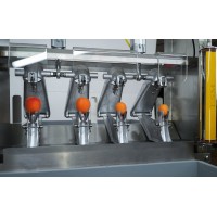 Electric pitting machine for plums, apricots - Pitter / Destoner E2004