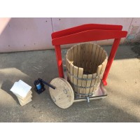 Hidraulinis obuolių sulčių spaudimo presas GP-30