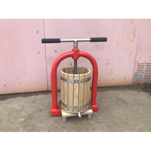 Sraigtinis obuolių sulčių spaudimo presas VP-10