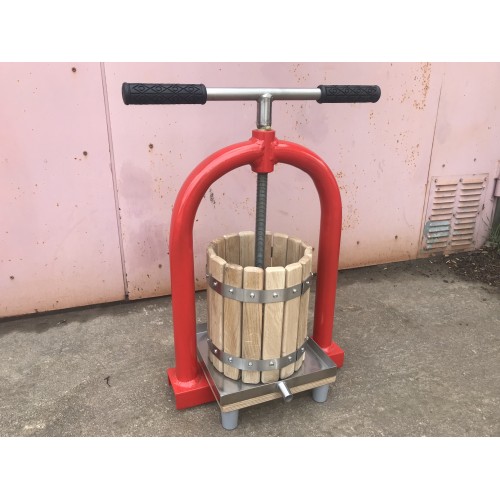 Skrūves ābolu sulu spiede VP-5 - augļu prese